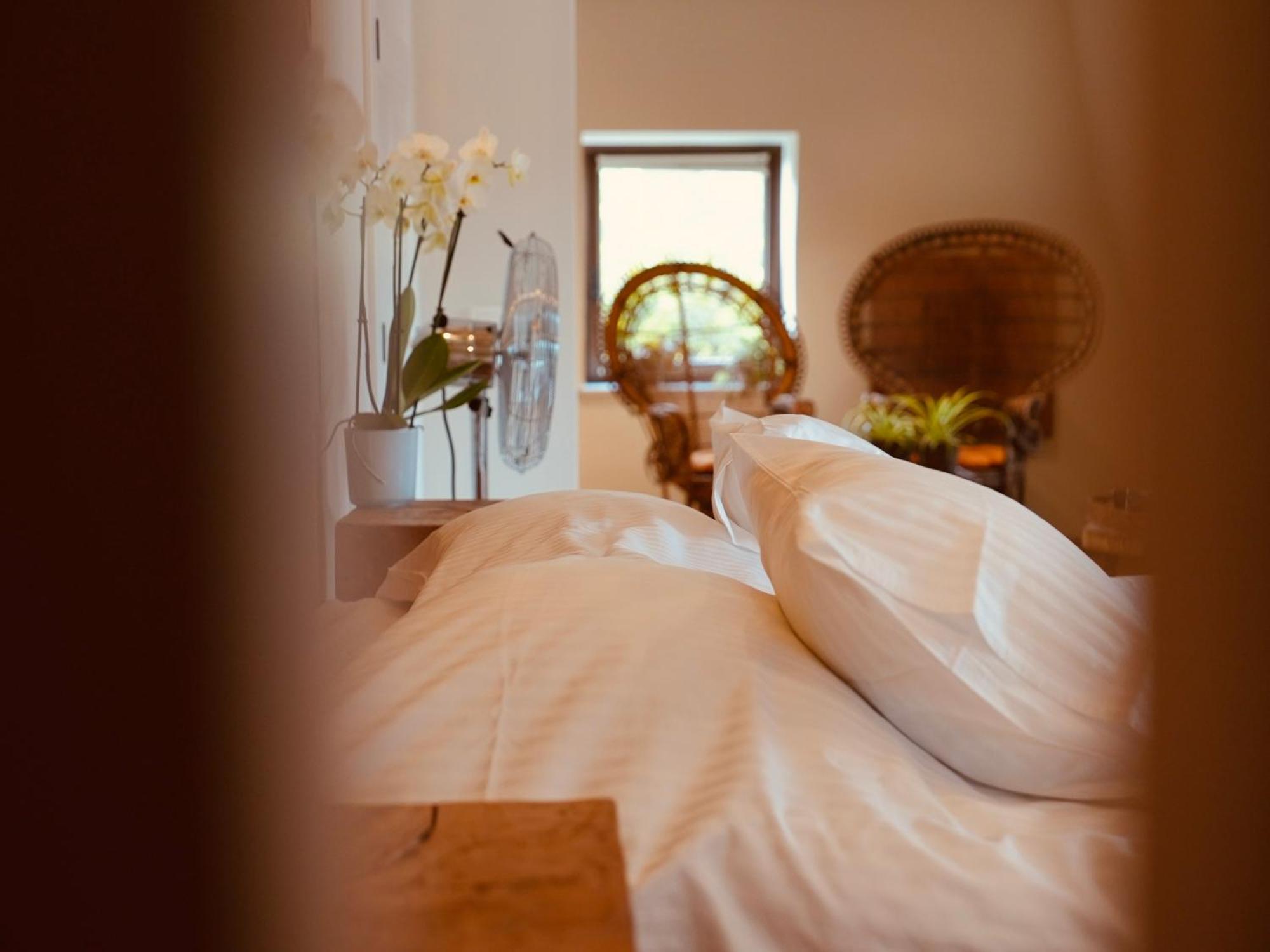 L'Amarante Chambres D'Hotes Ou Gite Citadin Theux Exterior photo